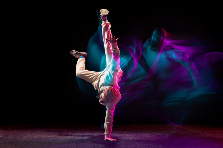 young-sportive-man-daancing-brea